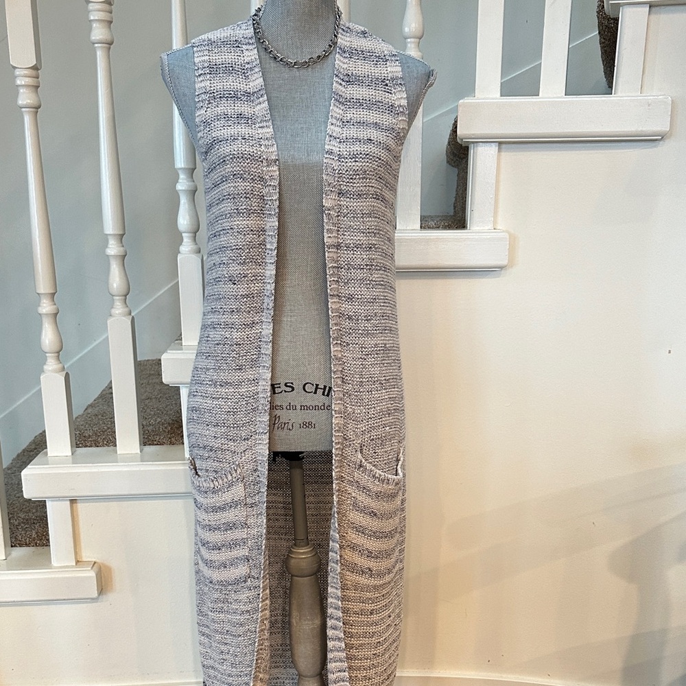 Nwt. Rickie’s denim style cardigan. - Picture 2 of 7